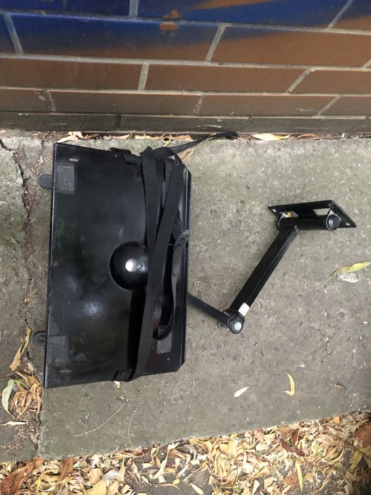 Кріплення підвісне для телевізора