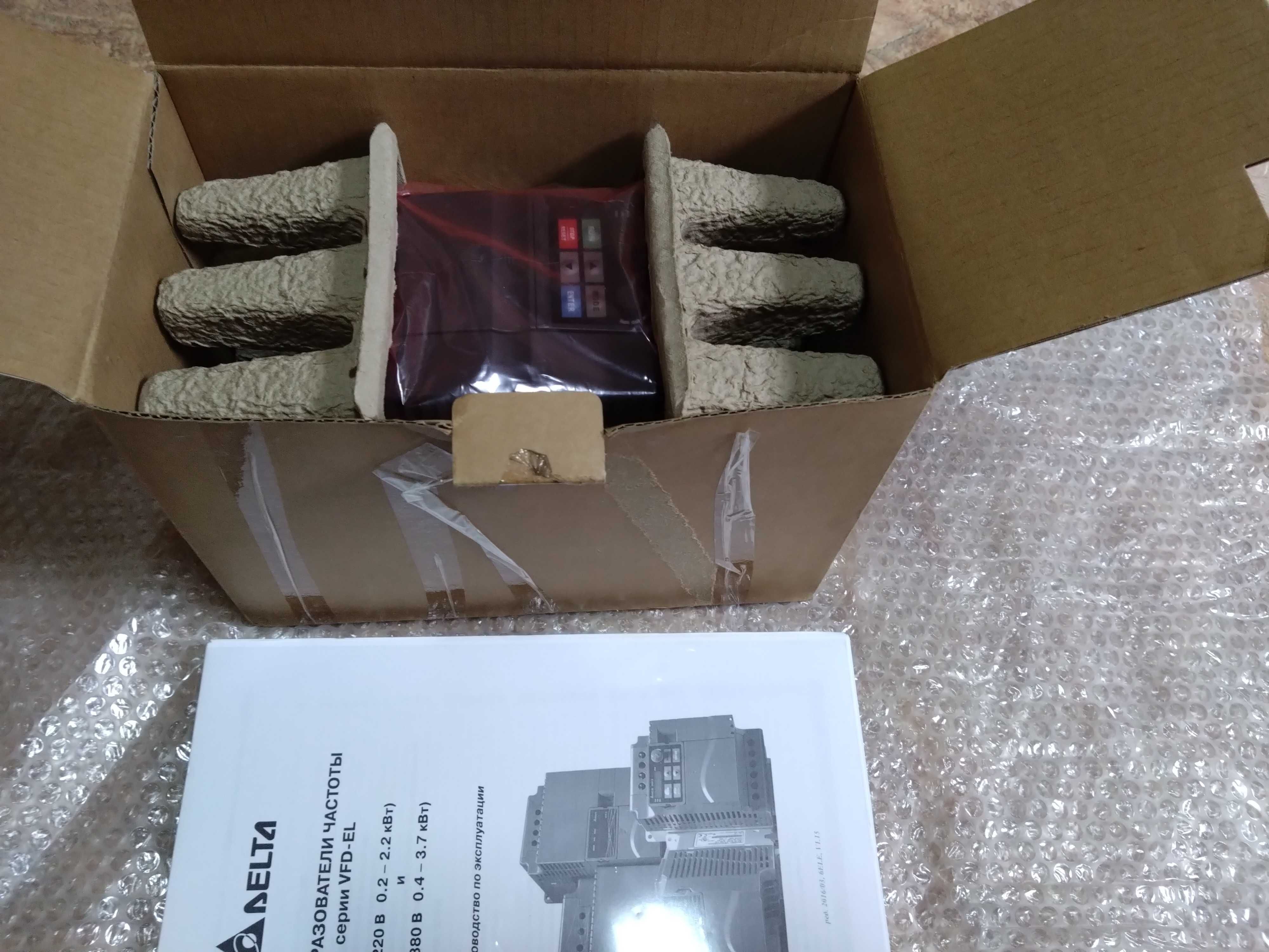 Перетворювач частоти, частотник Delta Electronics VFD037El43A, 3,7 кВт