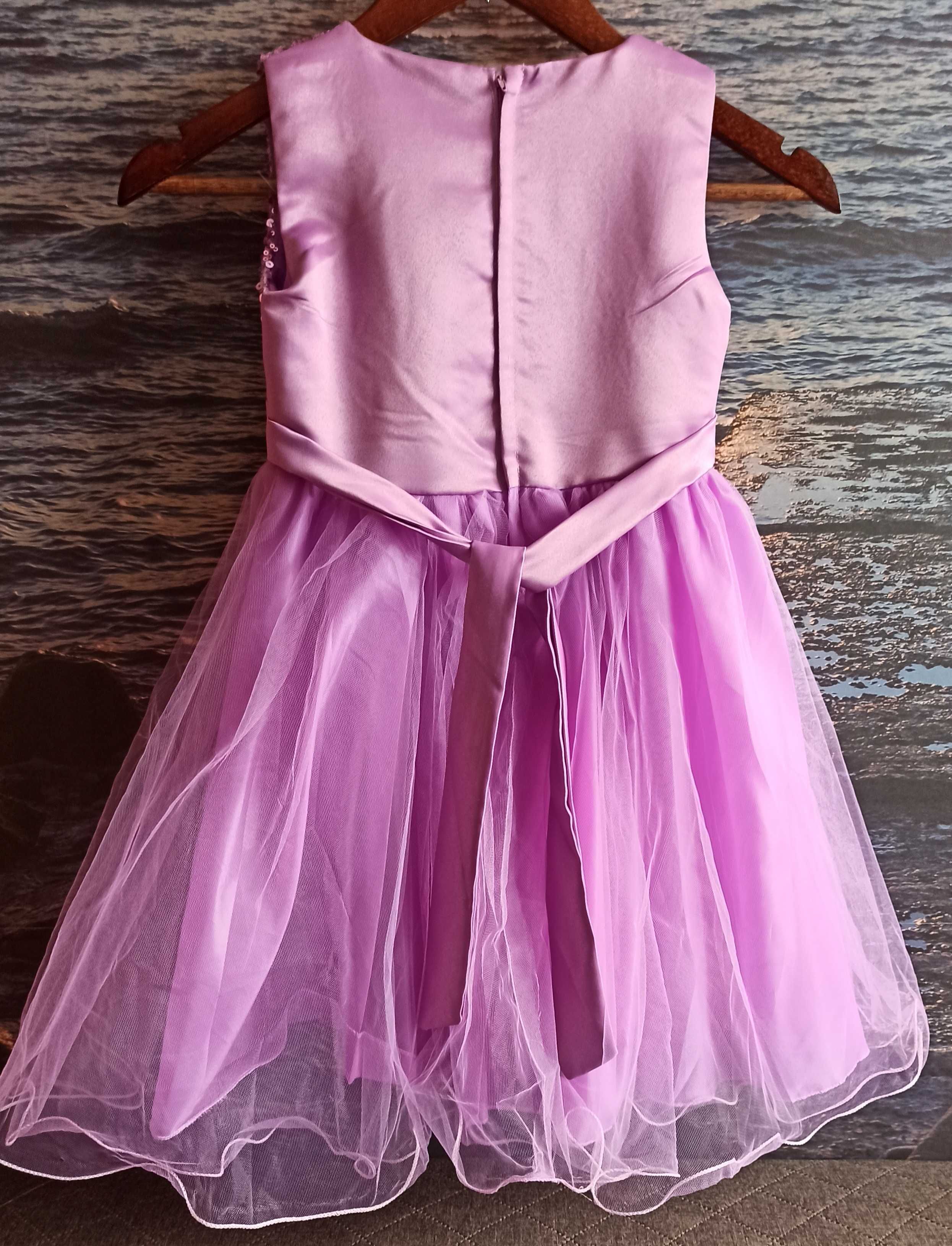 Elegancka sukienka dla dziewczynki r. 140 (z metki)