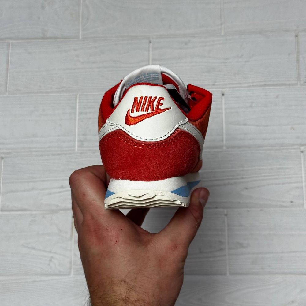 Жіночі кросівки nike cortez