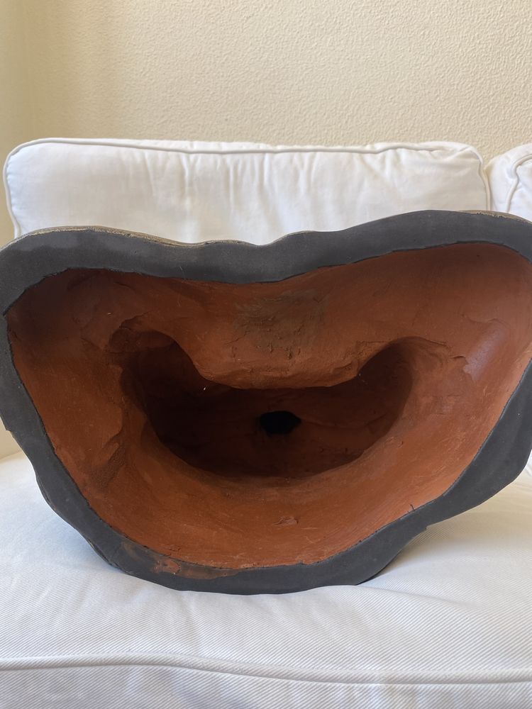 Monge ou Buda feito em Barro em meditação  50 cm