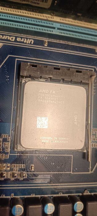 Zestaw - Gigabyte GA-970A-DS3 + AMD FX-6100 + RAM DDR3 8gb 10600