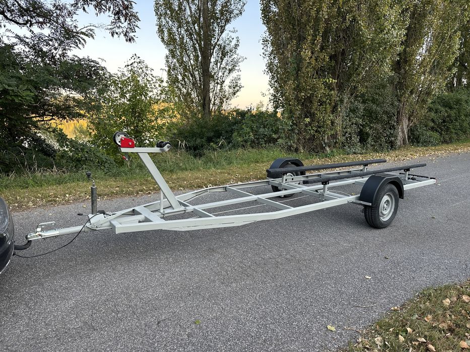 Przyczepa podłodziowa slipowa portowa wózek slipowy pod łódź motorówke