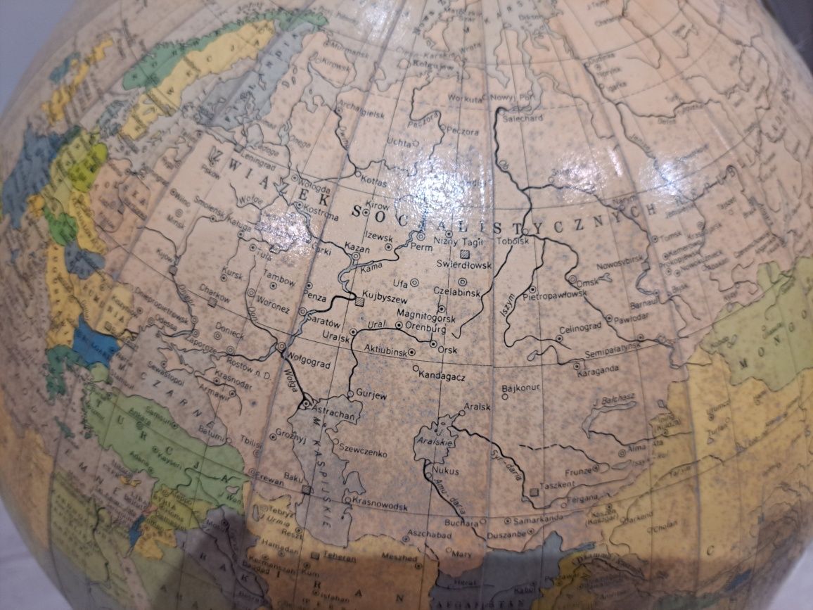 Globus z 1968r średnica 130cm