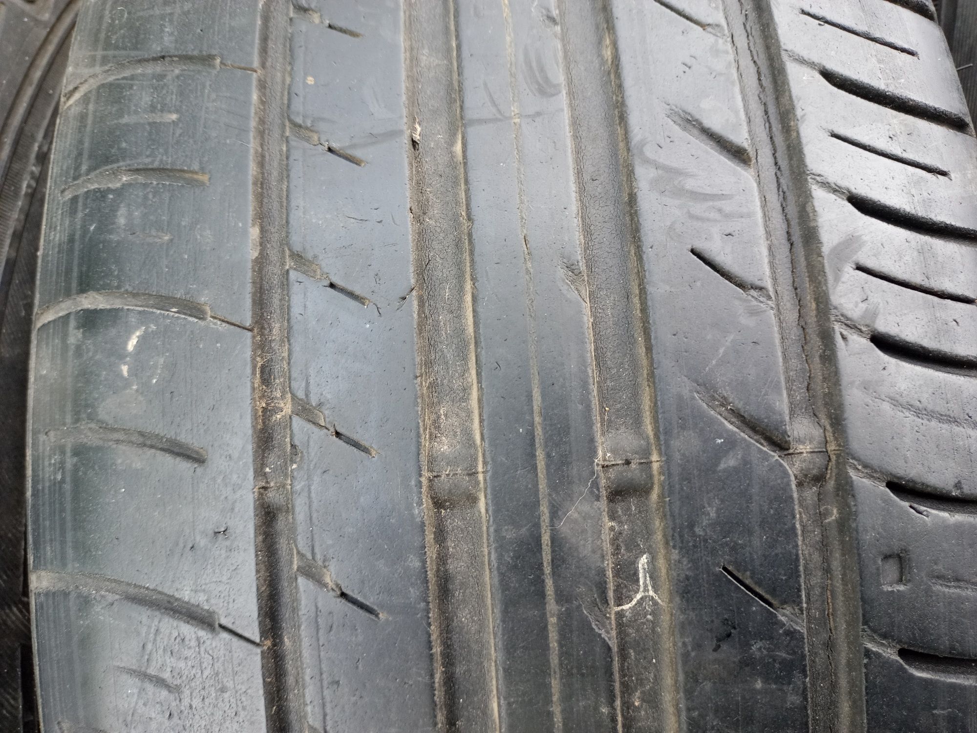 215/65 R16 falken шини резина комплект