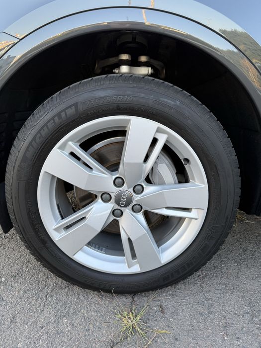 Audi Q-5 2018 року