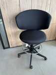Bejot Fotel Biurowy Clubin Cb 10R-NOWY