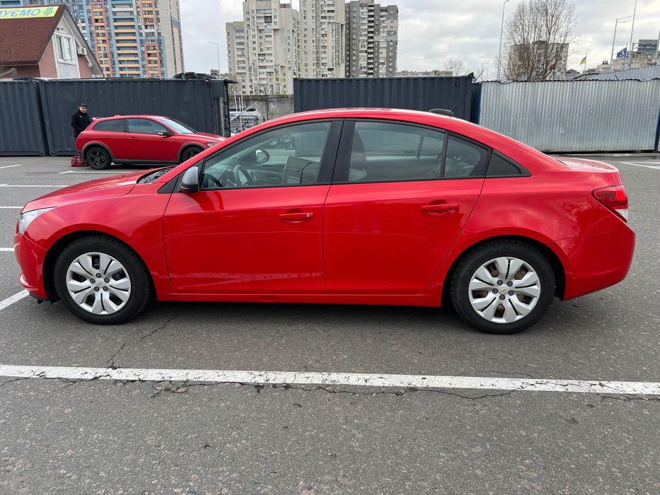 Шевроле Круз 1,8