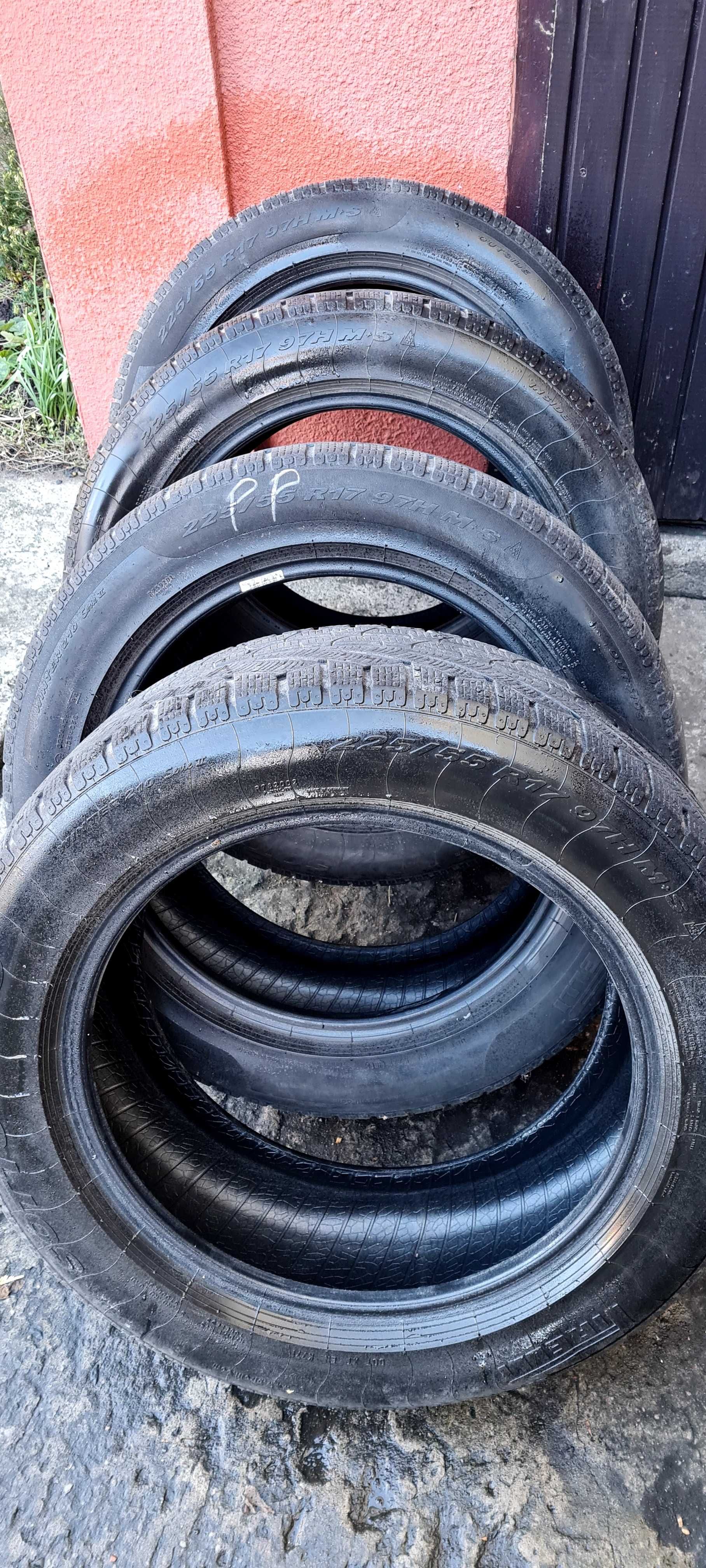 Opny zimowe Pirelli 225/55/R17/97 HM używane  ,4 szt , odbiór własny