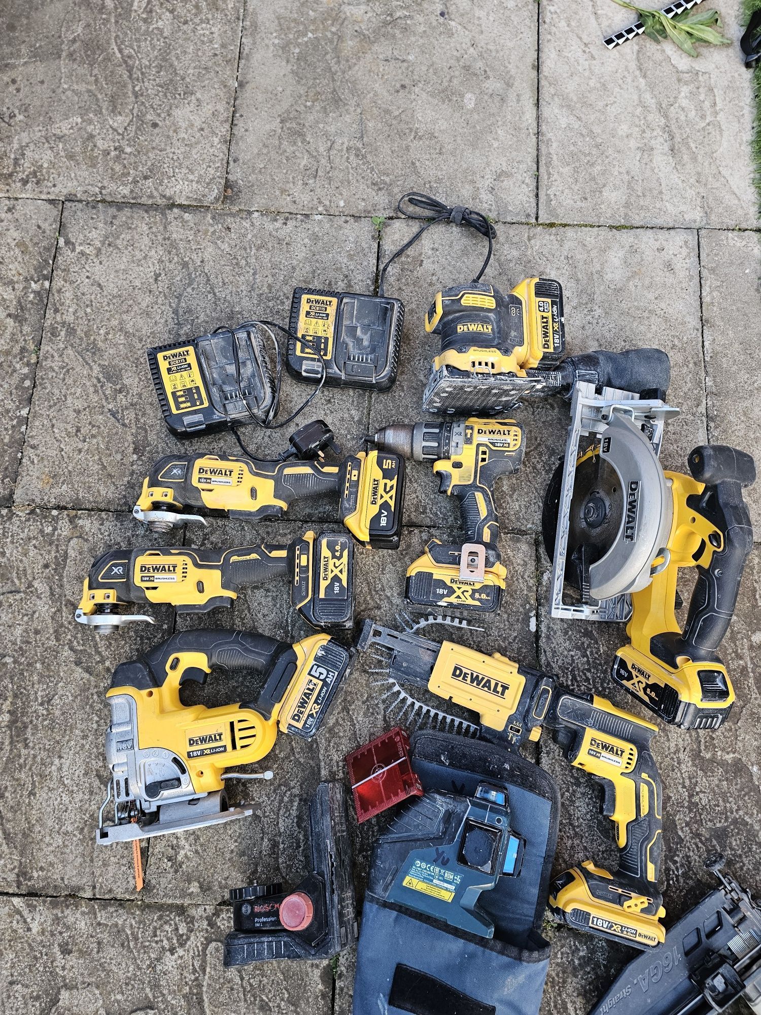 DeWalt i Hitachi - zestaw narzędzi 18 V