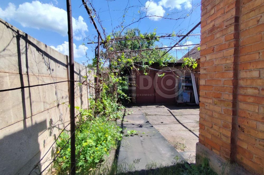 Продаж будинку з великою ділянкою. провулок Дежнева.