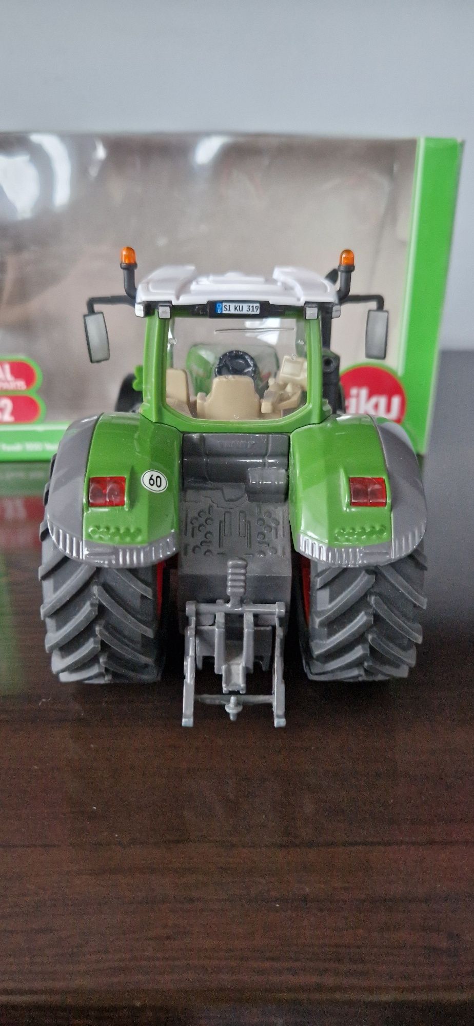 Siku 3287 Fendt 1050 Vario