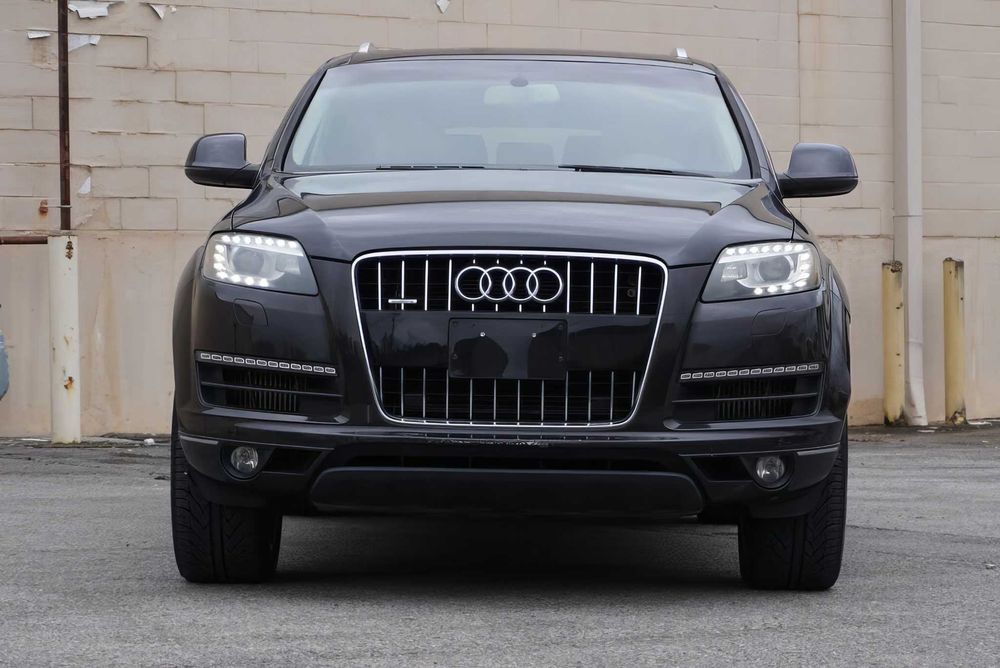 Audi Q7      2015