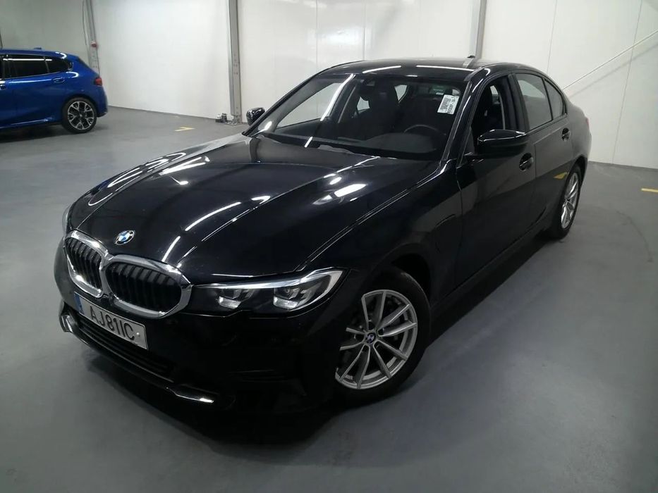 BMW 330 e Auto