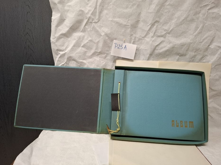 Album na zdjęcia 1972r nieużywany