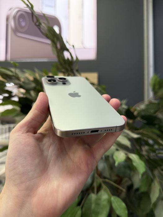 iPhone 15 Pro Max 256GB Natural Titanium