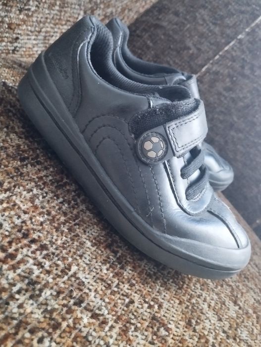 Шкіряні кросівки на хлопчика