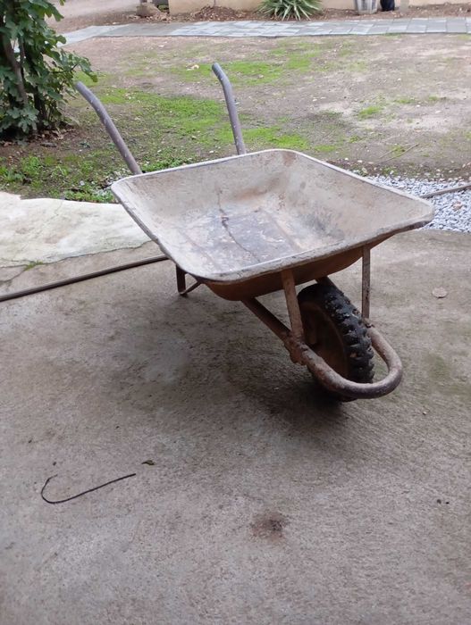 carrinho a mão de ferro