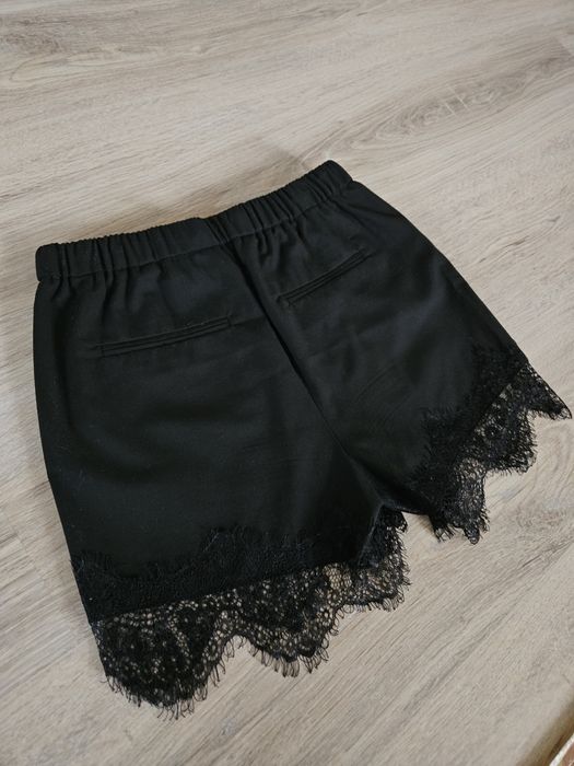 Шорти Reserved з мереживом