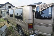Ford Econoline 5,0 V8 części ,tapicerka ,fotele ,szyby, silnik