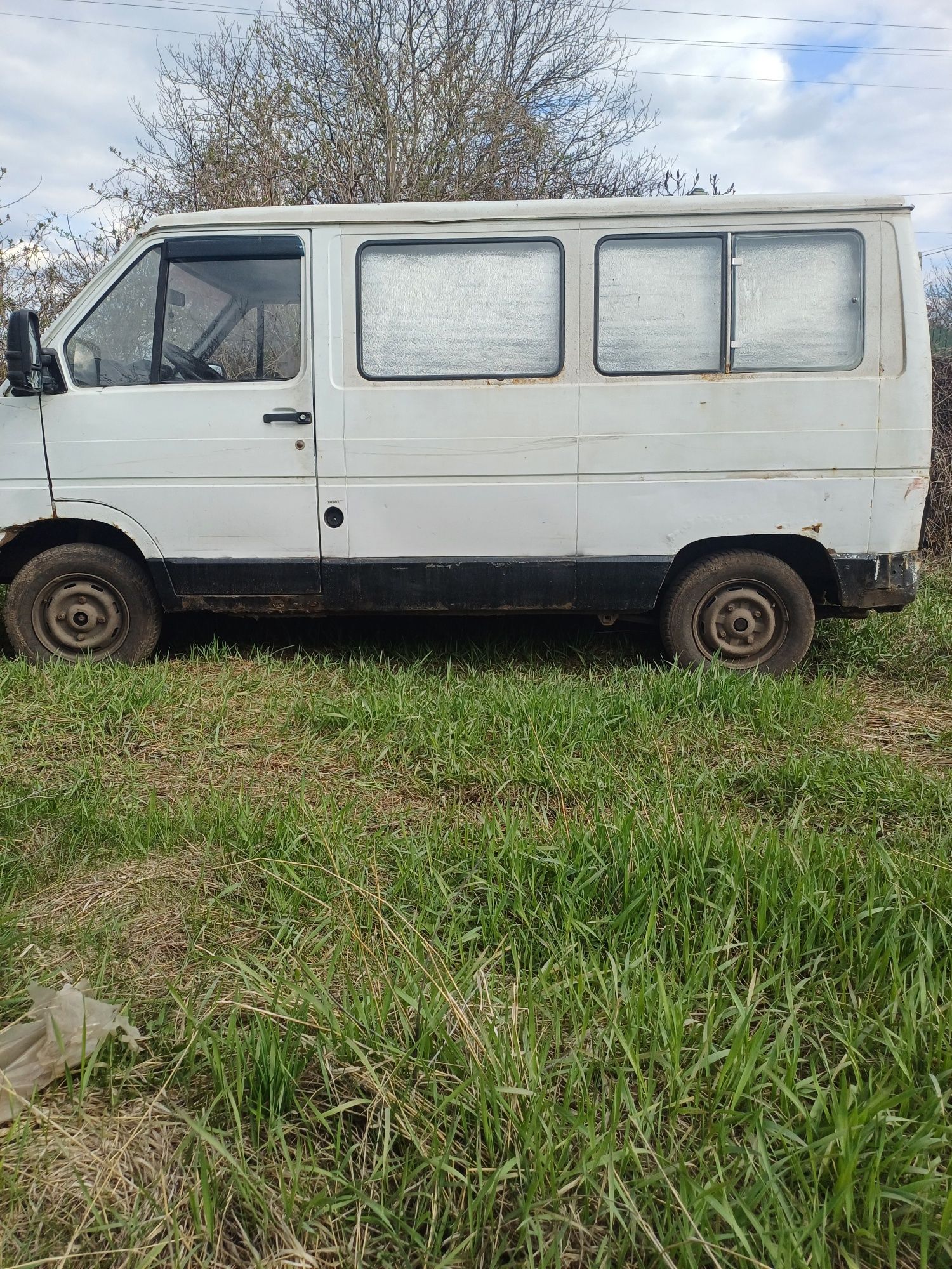 Продам Бус Рено трафік