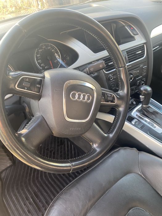 Продам ауді а 4, 2010 року, 2.0 бензин, повний привід