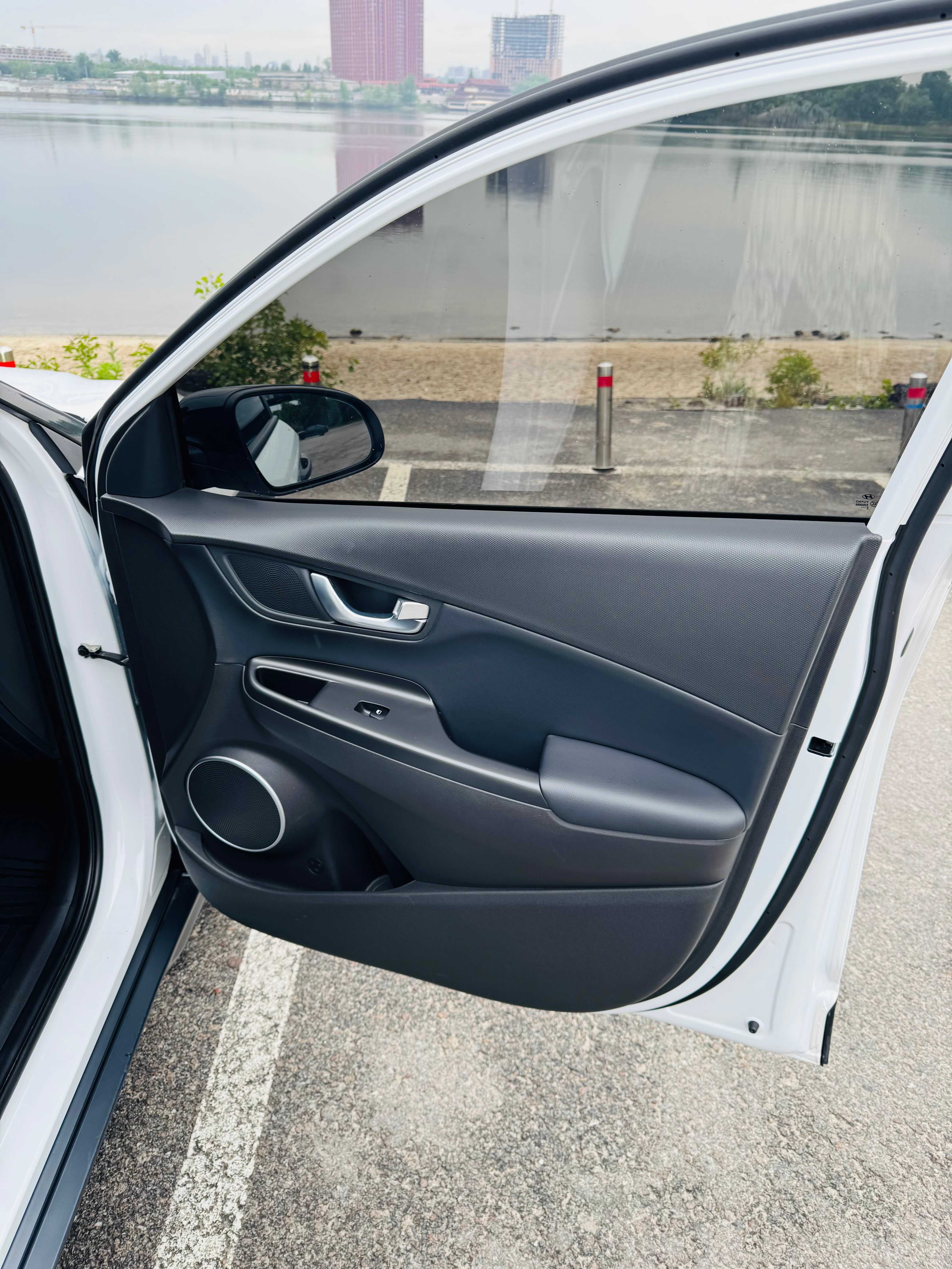 Hyundai Encino EV (Kona) 2021, батарея 64,2 кВт