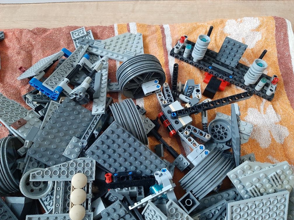 LEGO elementy Star Wars, szare klocki