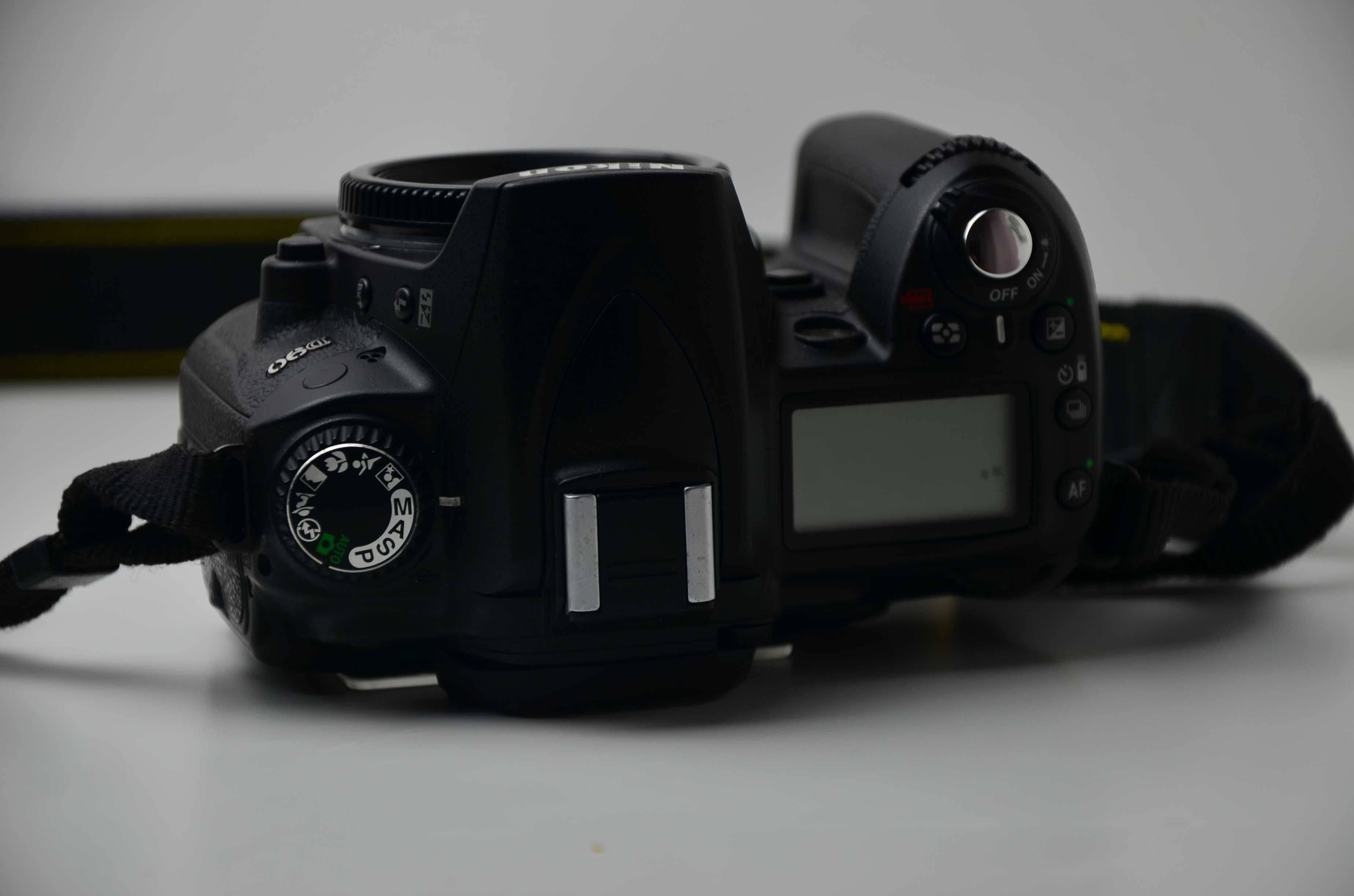 Camera DSLR Nikon D90