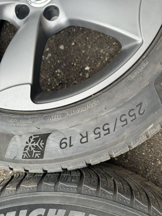 Зимові шини резина на дисках r19 5:112 audi touareg cayenne 3 255/55