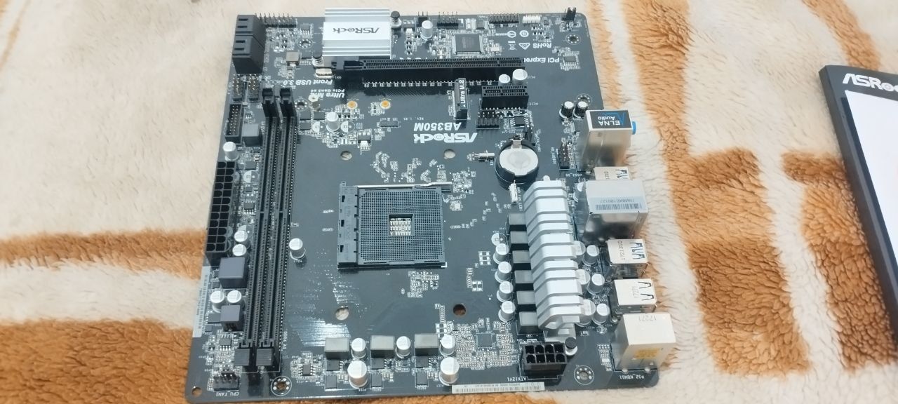 Материнська плата Asrock ab350m