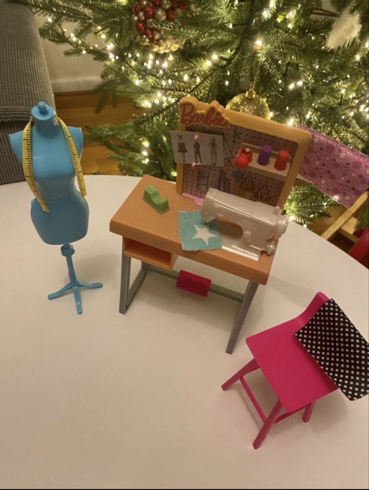Zestaw zabawek kariera Barbie krawcowa