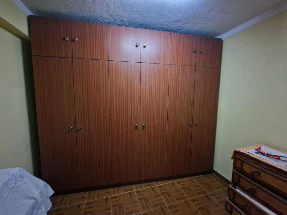 Mobiliário em bom estado e barato