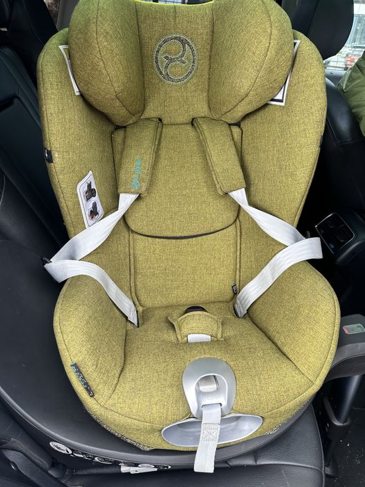 Автокрісло Cybex Sirona Zi I-size plus з базою