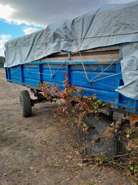 Причеп 2 птс 4 в робочому стані.