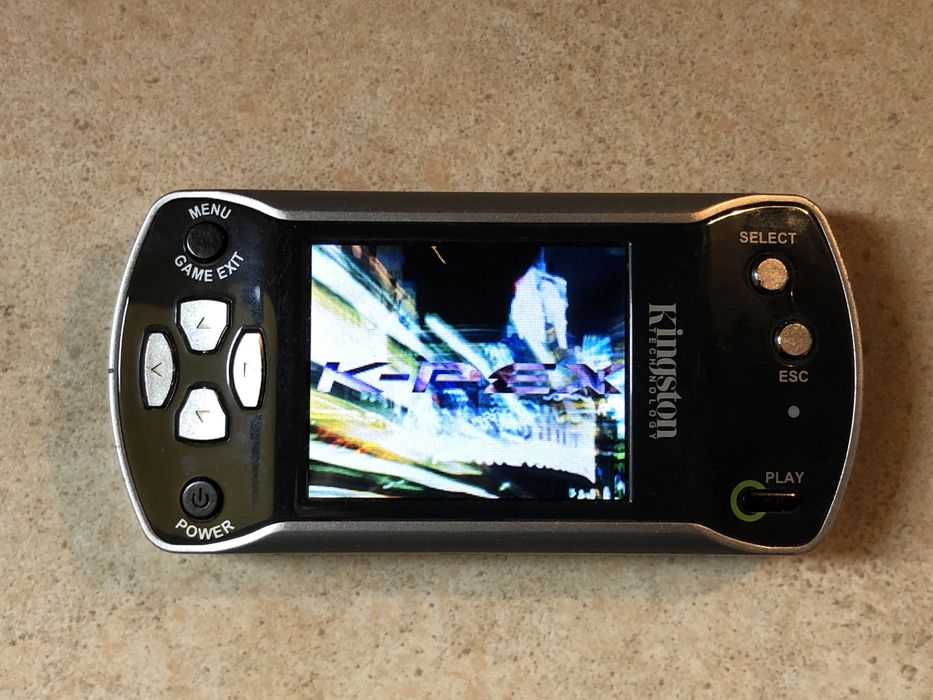 Многофункциональный портативный плеер Kingston KPEX100 1GB