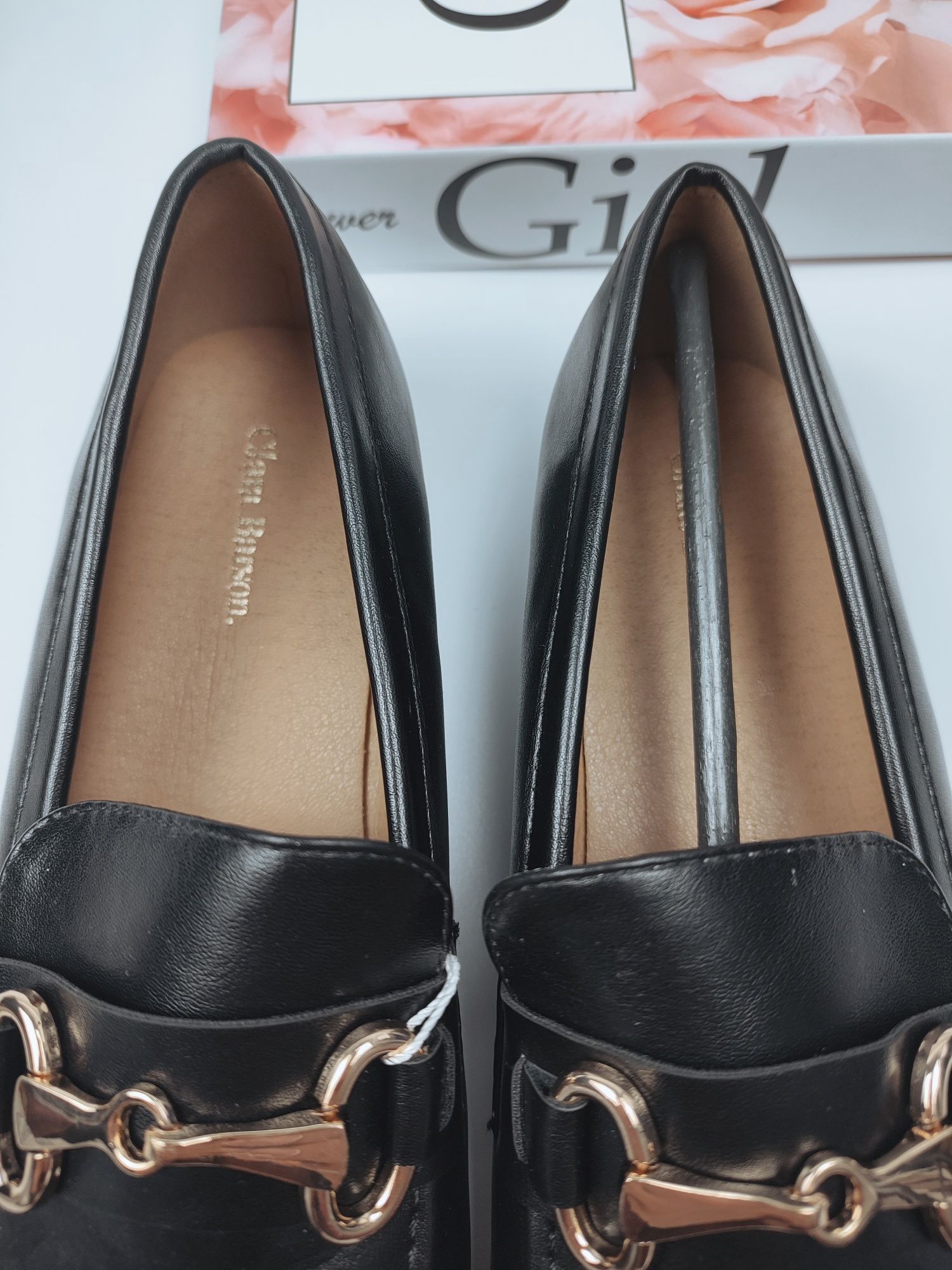 Loafersy pantofle mokasyny buty damskie rozmiar 40 ma szczupłą stopę