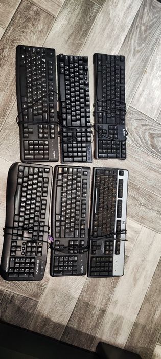 Разом 2 б.у клавіатури і 4 нові