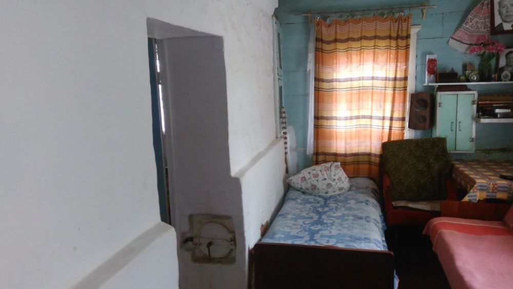 Продам будинок в центрі села Жукин, 35 км від Києва