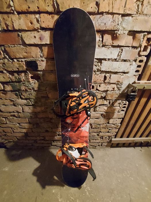 Deska snowboard 154 cm