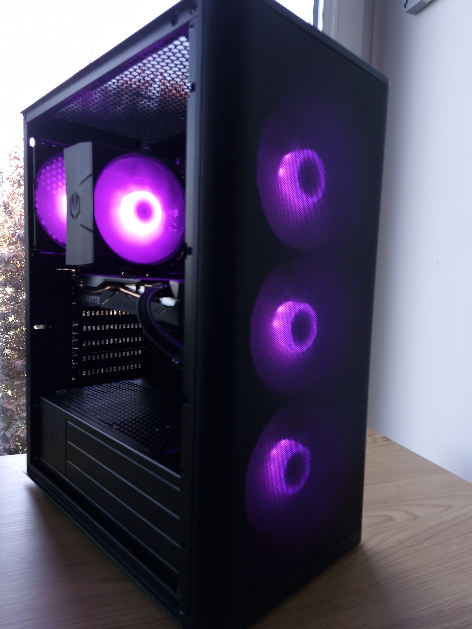 Komputer Gamingowy RTX/i5/SSD 512gb/16gb ram