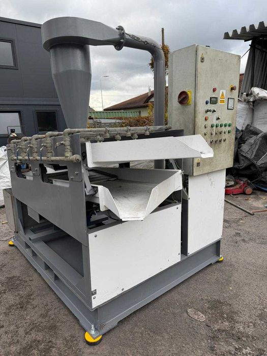 Stół do separacji miedzi. Ics contec carrera 6w. Recykling złom
