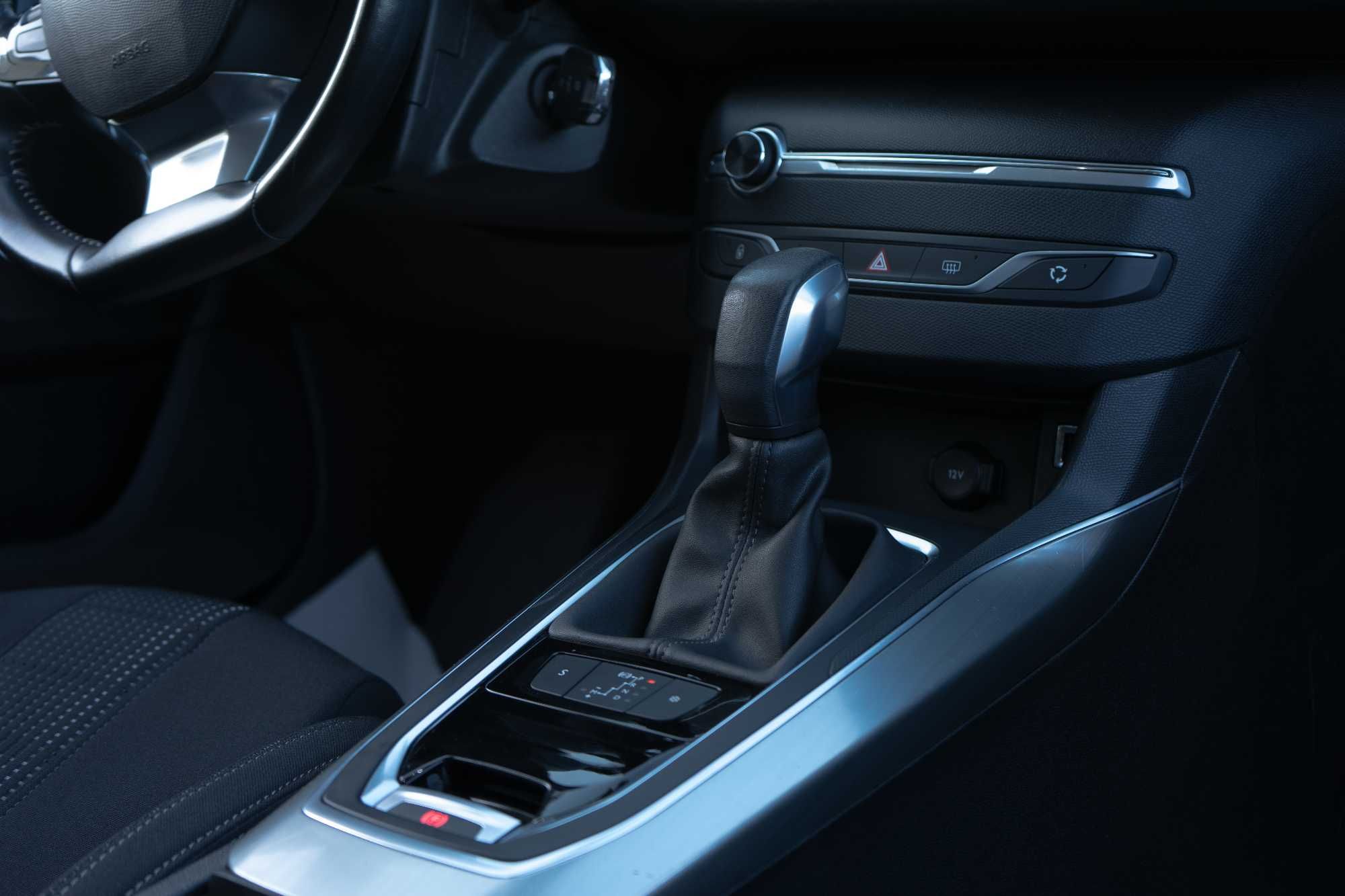 PEUGEOT 308 PureTech Allure 130 EAT6