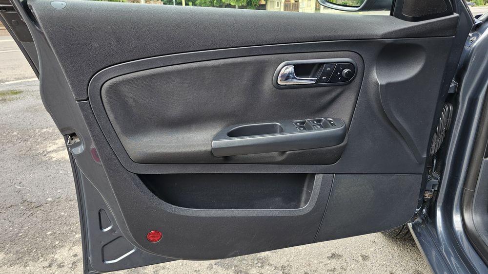 Seat Ibiza 2006 року