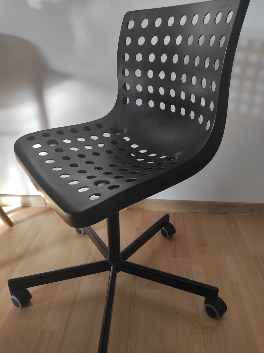 Ikea Skalberg krzeslo fotel obrotowy czarny