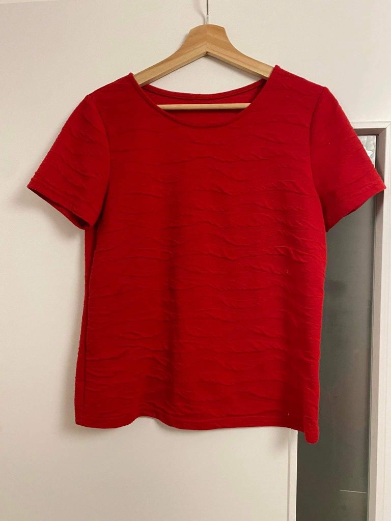 Czerwona bluzka M