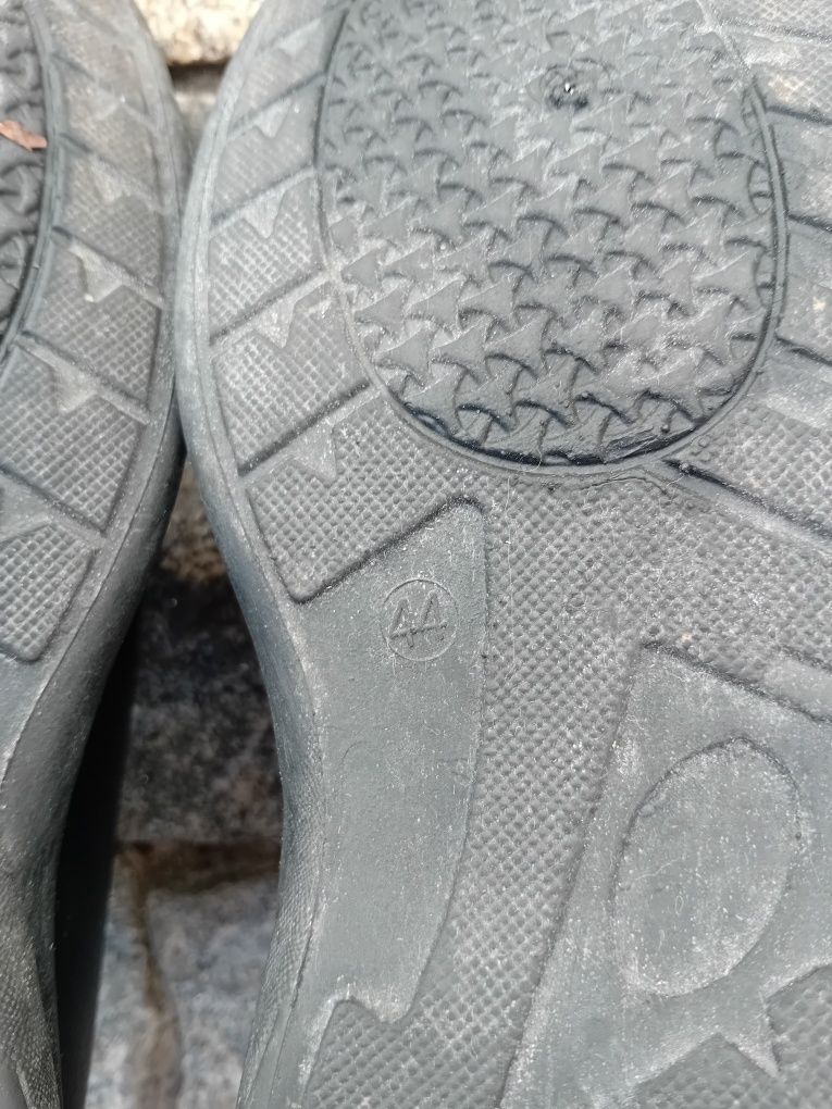 Bota cardada.      .