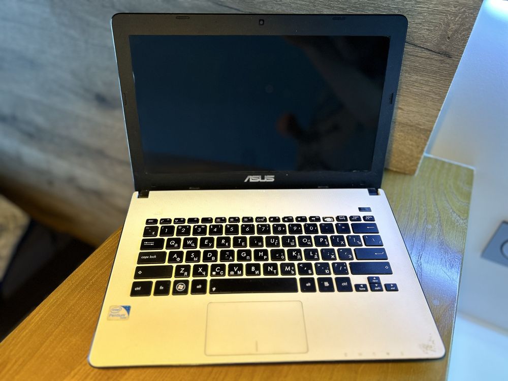 Ноутбук ASUS X301a