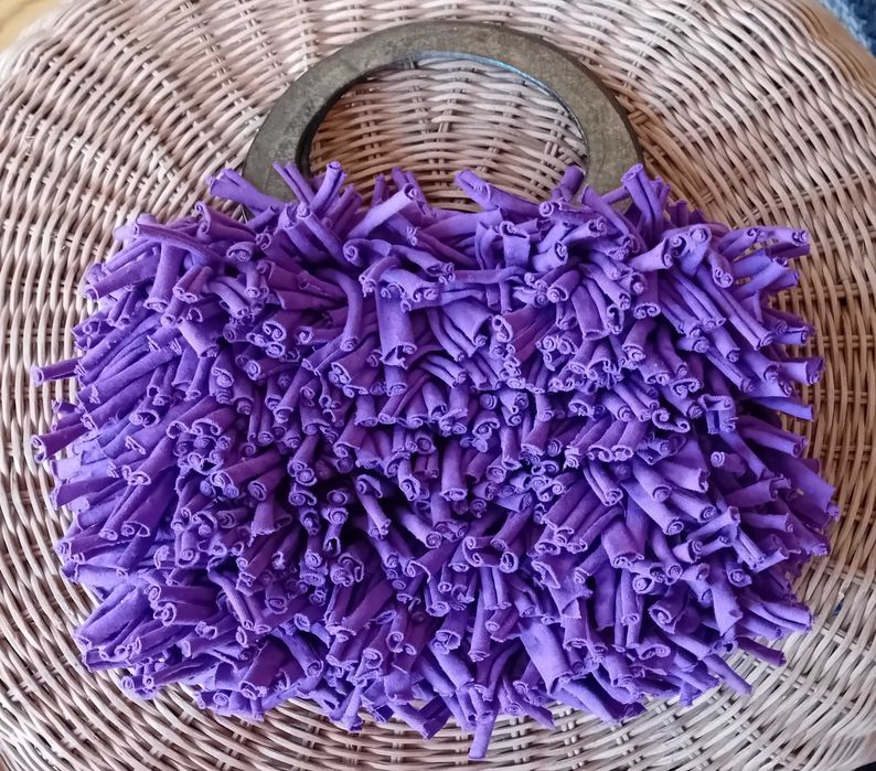 Mala de trapilho roxa