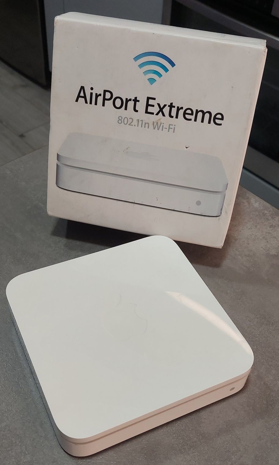 Роутер Apple AirPort Extreme